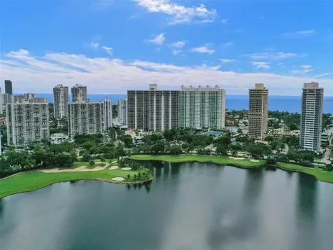 20281 E Country Club Drive Aventura FL 33180