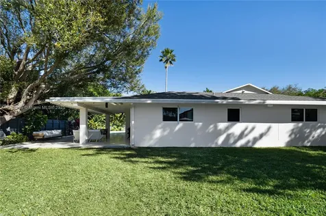 8445 SW 158th Street Palmetto Bay FL 33157