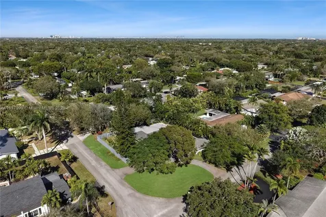 8445 SW 158th Street Palmetto Bay FL 33157