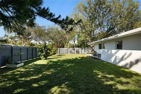 8445 SW 158th Street Palmetto Bay FL 33157