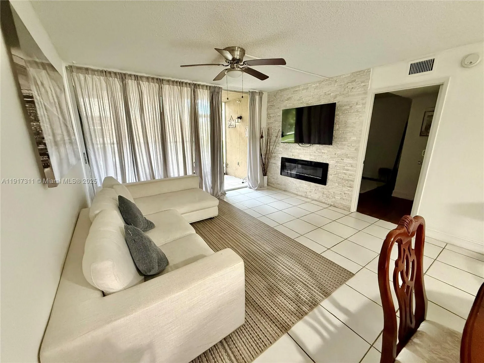 8246 NW 24th Street Coral Springs FL 33065