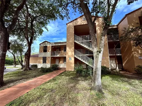 8246 NW 24th Street Coral Springs FL 33065