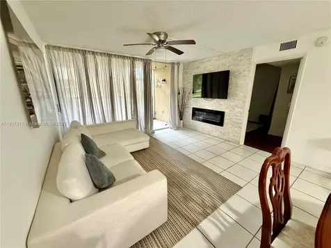 8246 NW 24th Street Coral Springs FL 33065
