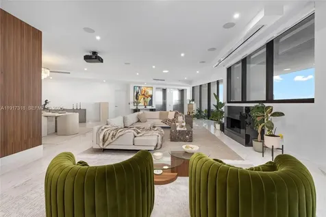 18555 Collins Avenue Sunny Isles Beach FL 33160