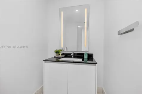 18555 Collins Avenue Sunny Isles Beach FL 33160
