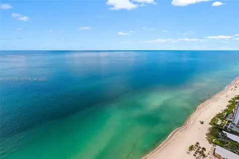 18555 Collins Avenue Sunny Isles Beach FL 33160