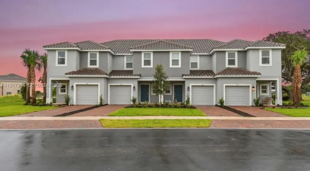 1345 Anchor Bend Way Kissimmee FL 34746
