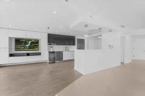 2127 Brickell Avenue Miami FL 33129