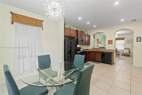 11121 SW 225th Terrace Miami FL 33170