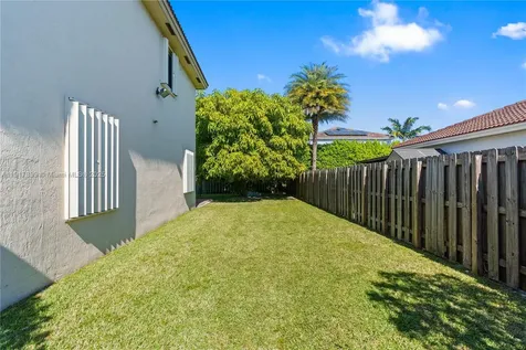11121 SW 225th Terrace Miami FL 33170