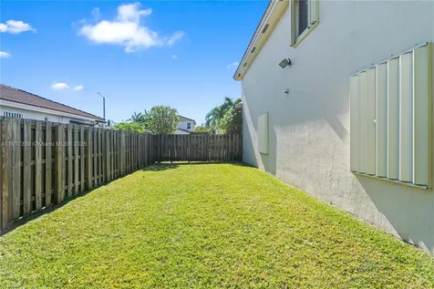 11121 SW 225th Terrace Miami FL 33170