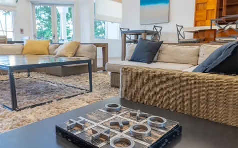 3255 NE 184th Street Aventura FL 33160
