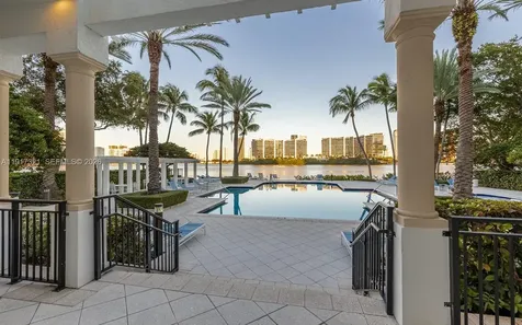 3255 NE 184th Street Aventura FL 33160