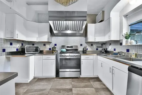 1018 Jefferson Avenue Miami Beach FL 33139