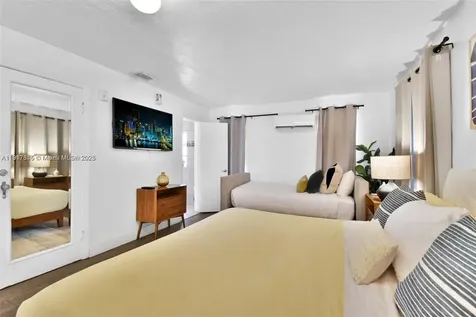 1018 Jefferson Avenue Miami Beach FL 33139
