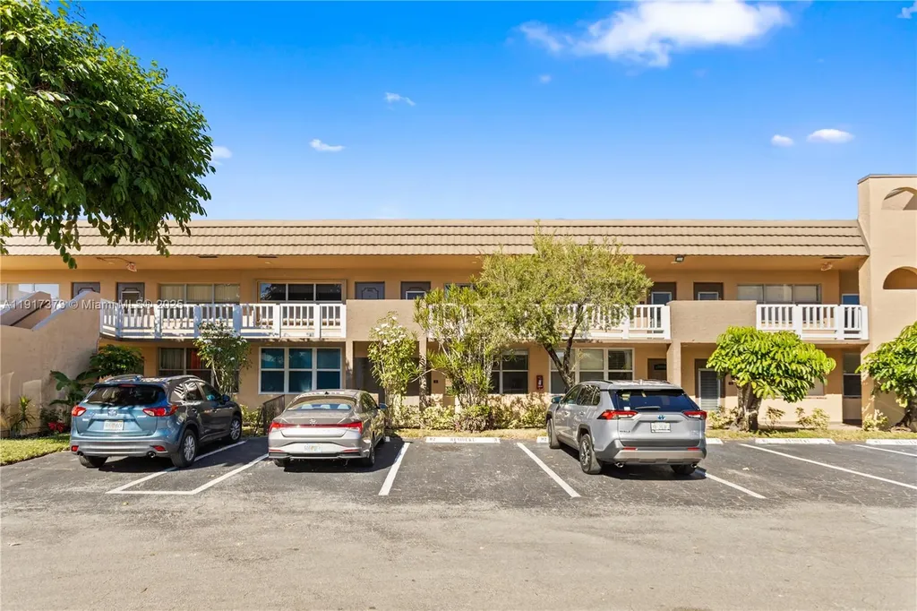 9121 Sunrise Lakes Boulevard Sunrise FL 33322