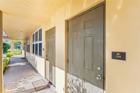 9121 Sunrise Lakes Boulevard Sunrise FL 33322