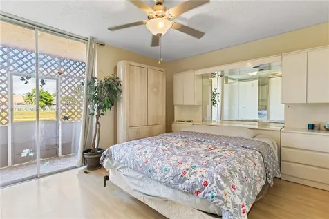 9121 Sunrise Lakes Boulevard Sunrise FL 33322