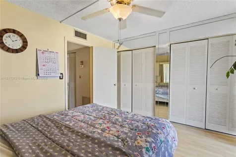 9121 Sunrise Lakes Boulevard Sunrise FL 33322