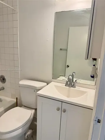 8419 SW 209th Street Cutler Bay FL 33189