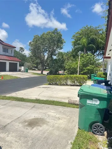 8419 SW 209th Street Cutler Bay FL 33189