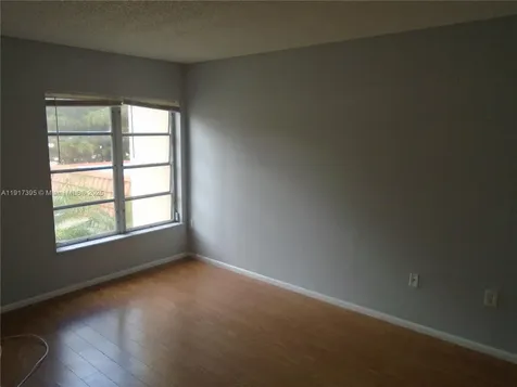 4176 Inverrary Drive Lauderhill FL 33319