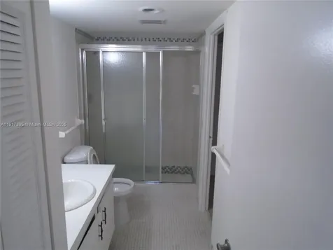 4176 Inverrary Drive Lauderhill FL 33319