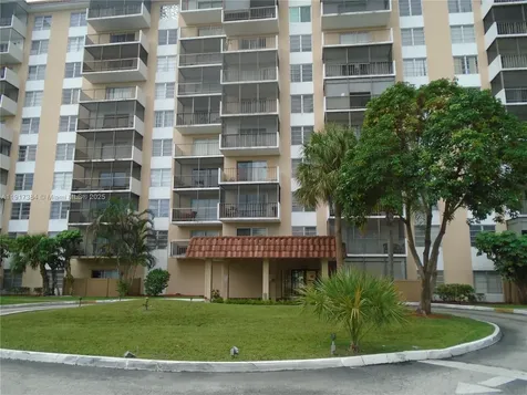 4174 Inverrary Drive Lauderhill FL 33319