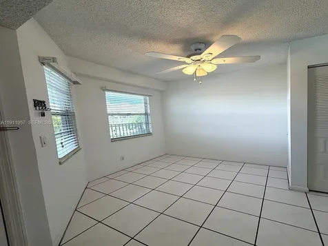 1400 SW 124th Terrace Pembroke Pines FL 33027