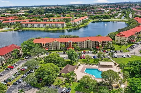 1400 SW 124th Terrace Pembroke Pines FL 33027