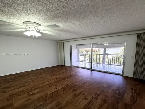 1400 SW 124th Terrace Pembroke Pines FL 33027