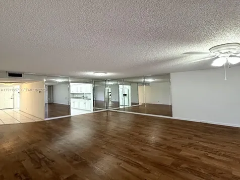 1400 SW 124th Terrace Pembroke Pines FL 33027