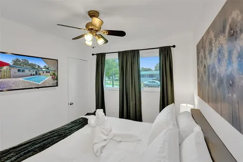 2320 SW 36th Avenue Fort Lauderdale FL 33312