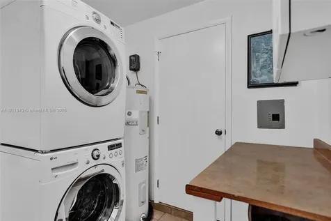 2320 SW 36th Avenue Fort Lauderdale FL 33312