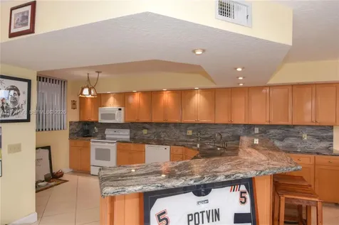 2565 S Ocean Boulevard Highland Beach FL 33487