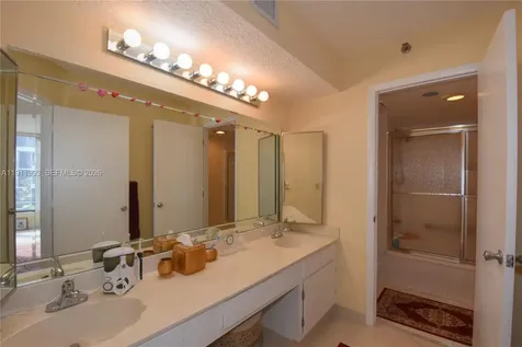 2565 S Ocean Boulevard Highland Beach FL 33487
