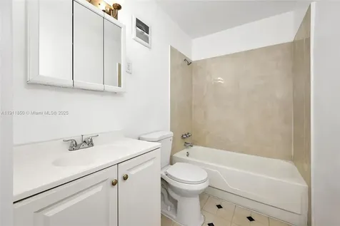 9905 SW 196th Street Cutler Bay FL 33157