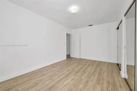 9905 SW 196th Street Cutler Bay FL 33157