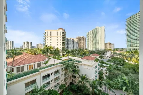 19900 E Country Club Drive Aventura FL 33180
