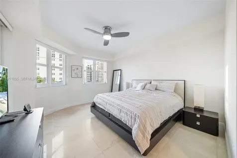 19900 E Country Club Drive Aventura FL 33180