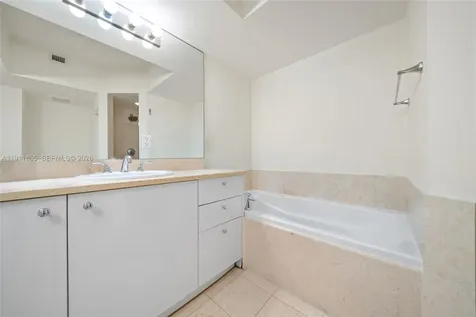 19900 E Country Club Drive Aventura FL 33180