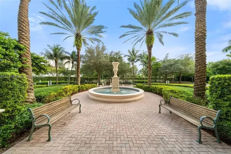 19900 E Country Club Drive Aventura FL 33180