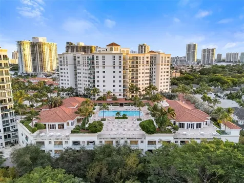19900 E Country Club Drive Aventura FL 33180
