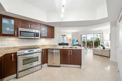 19900 E Country Club Drive Aventura FL 33180