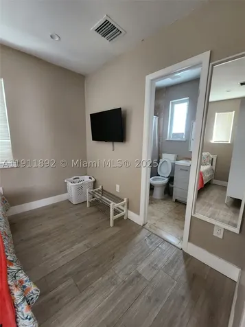 243 SW 10th Avenue Miami FL 33130