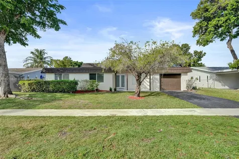 8109 NW 71st Avenue Tamarac FL 33321
