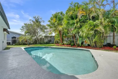 8109 NW 71st Avenue Tamarac FL 33321