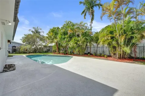 8109 NW 71st Avenue Tamarac FL 33321
