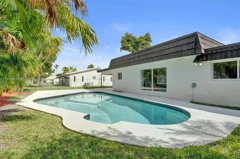 8109 NW 71st Avenue Tamarac FL 33321