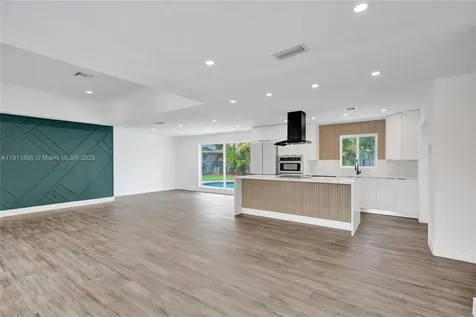 8109 NW 71st Avenue Tamarac FL 33321